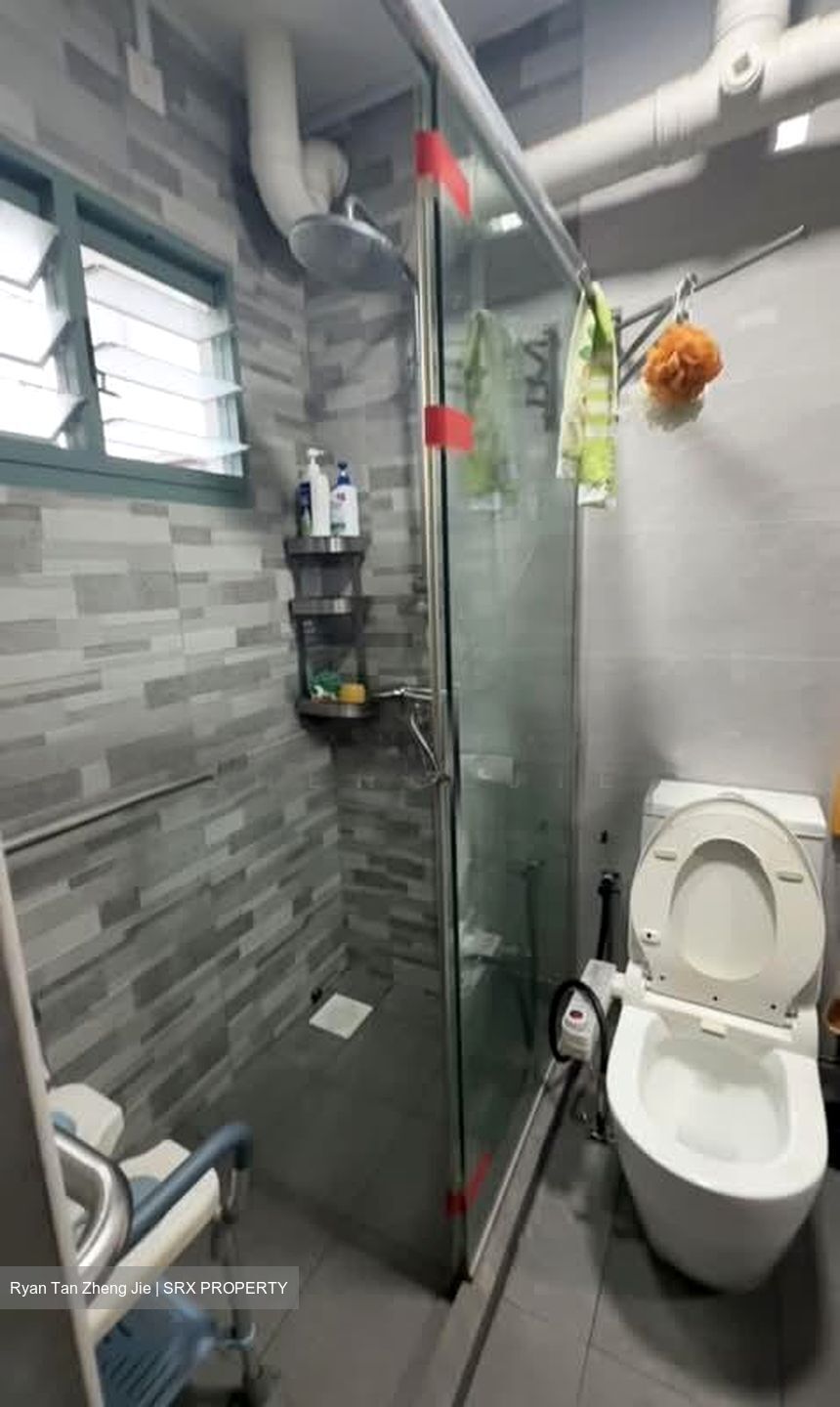 Blk 453 Choa Chu Kang Avenue 4 (Choa Chu Kang), HDB Executive #588406941
